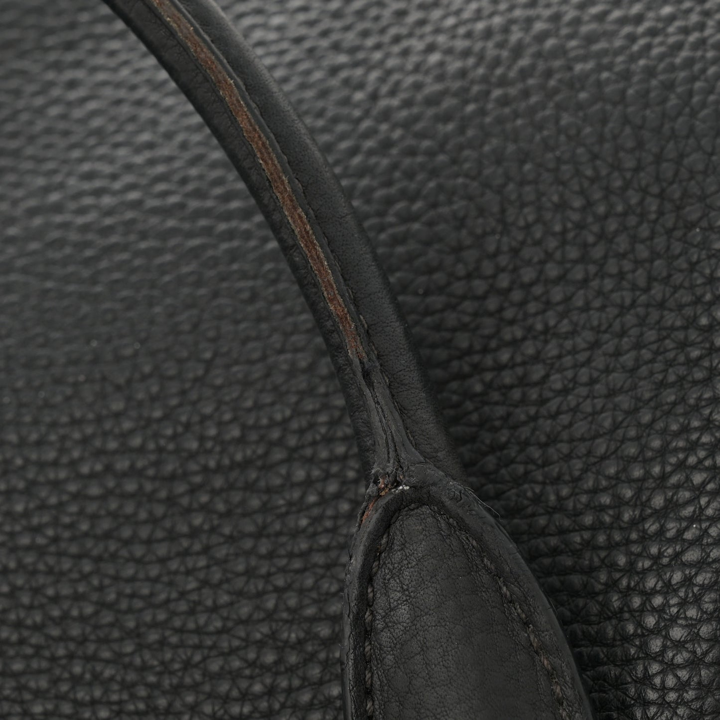 Vitello Daino Shopping Satchel Black
