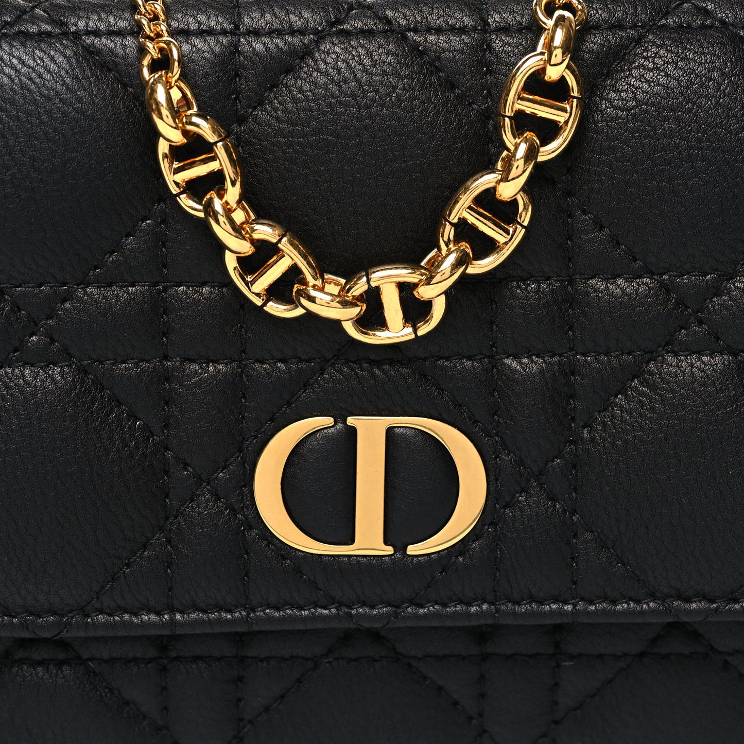 Supple Calfskin Cannage Caro Pouch with Chain Black