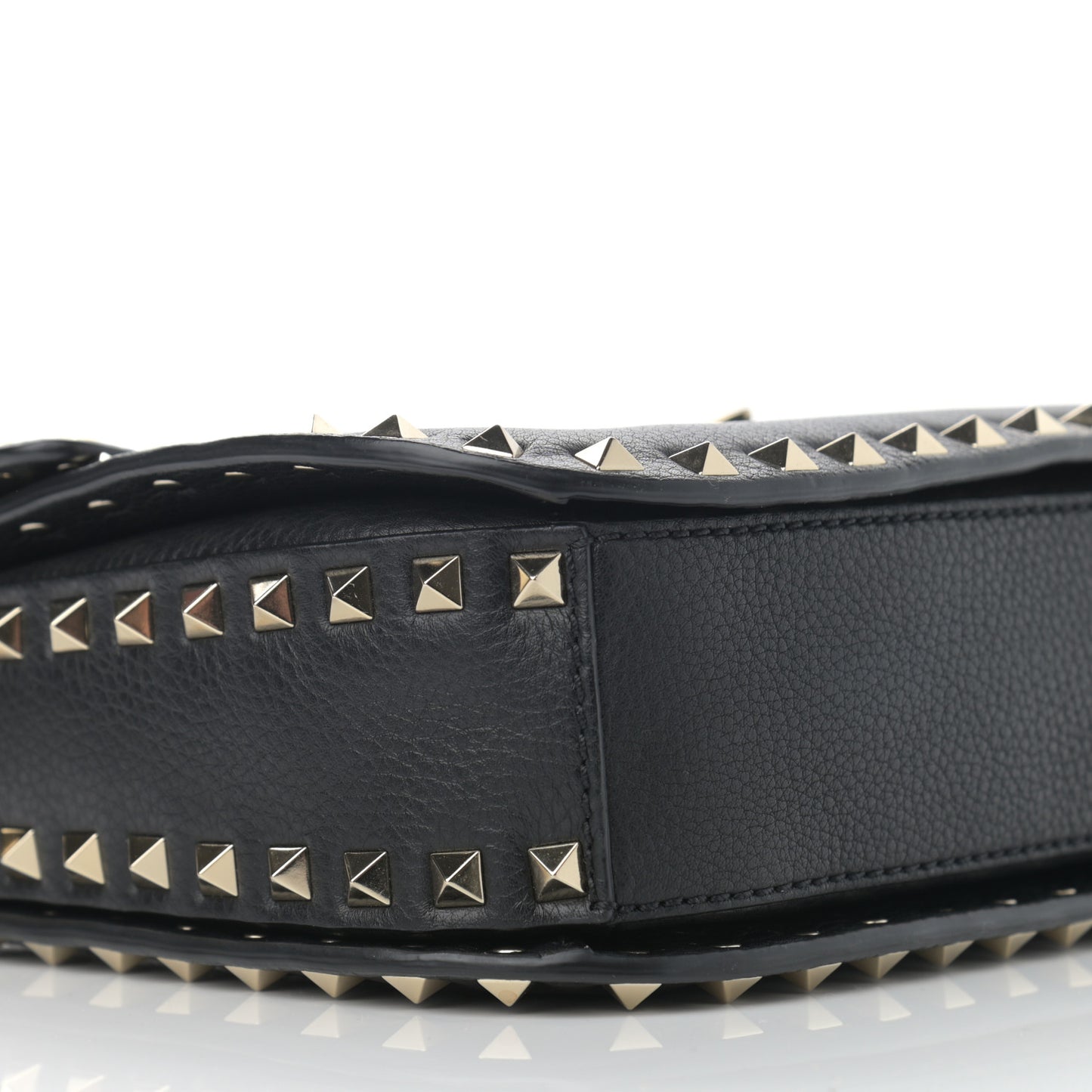 Pebbled Calfskin Medium Rockstud Flap Saddle Bag Black
