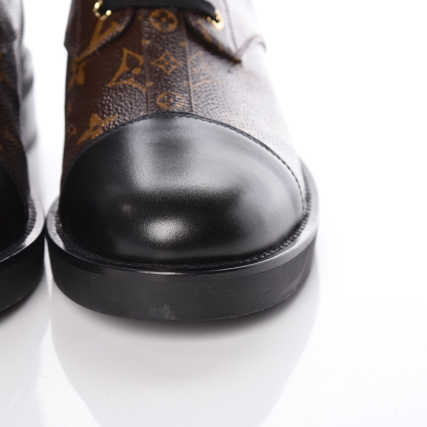 Louis Vuitton Calfskin Monogram Wonderland Flat Ranger Boots 40 Black 10 of 10