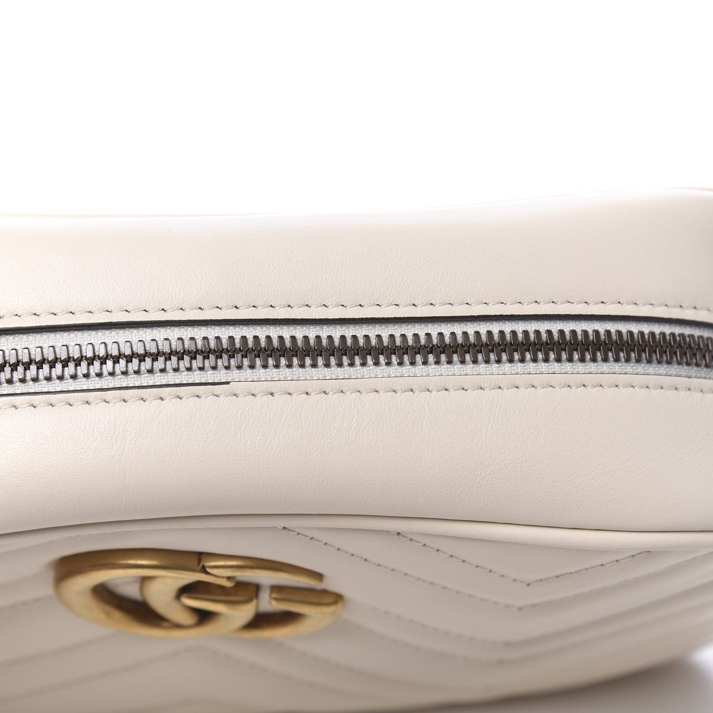 Calfskin Matelasse Small GG Marmont Chain Shoulder Bag White