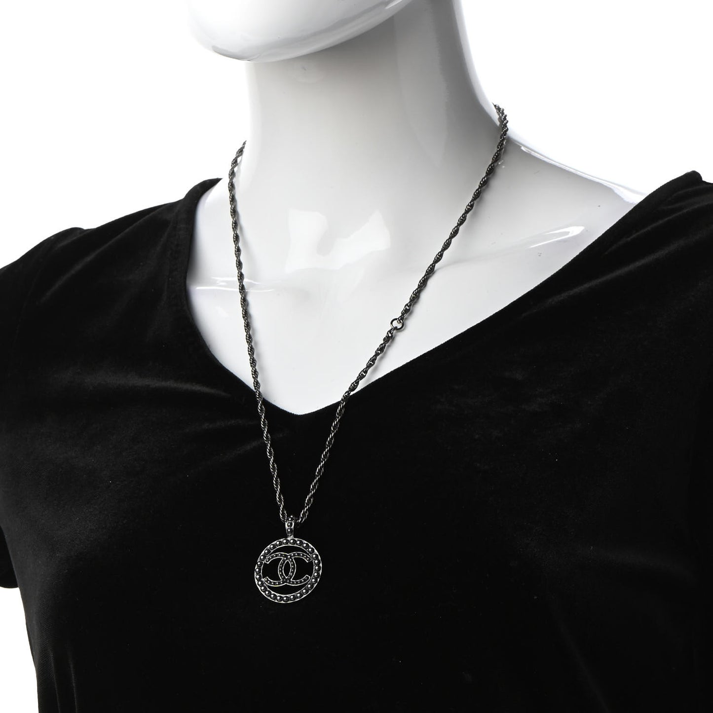 Ruthenium Pearl CC Round Pendant Necklace