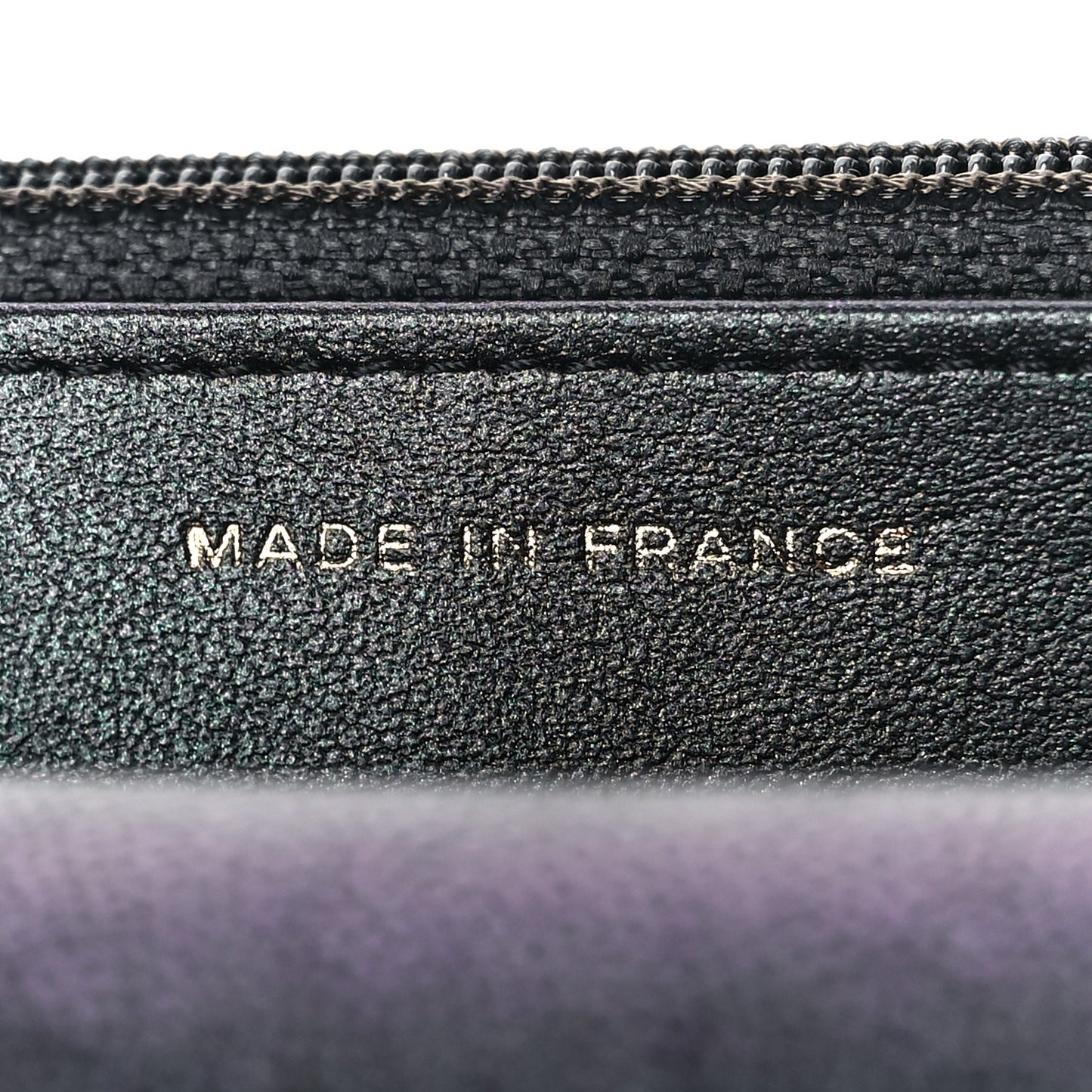 Iridescent Caviar Quilted Wallet On Chain WOC Black