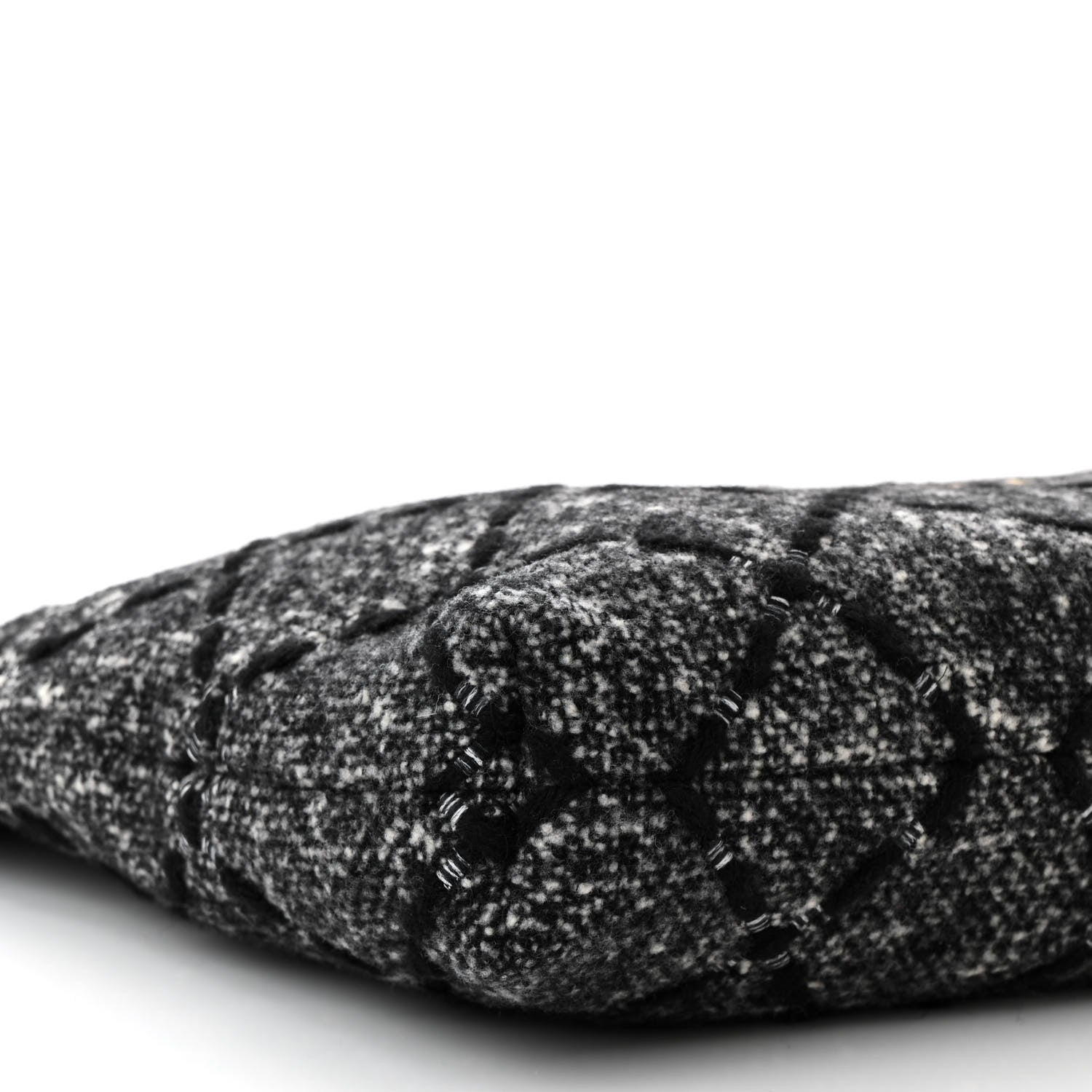 Chanel Tweed Quilted Chanel 22 Black Ecru 10 of 11