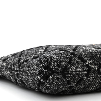 Chanel Tweed Quilted Chanel 22 Black Ecru 10 of 11