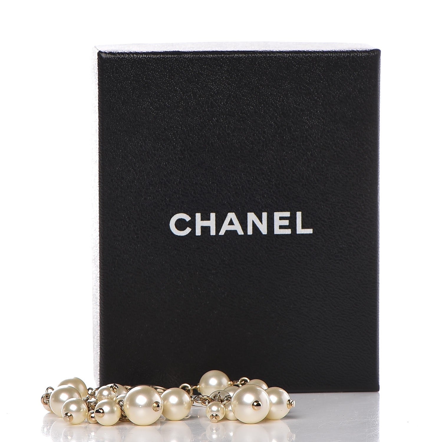 Chanel Pearl CC Bracelet Gold 5 of 5