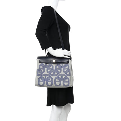 Hermes H Plume Canvas Vache Hunter Circuit 24 Herbag Zip Retourne 31 Bleu Royal Bleu Indigo Ecru 2 of 11