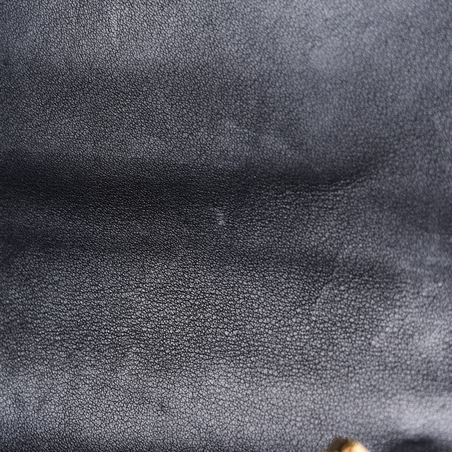 Veau Amp Plate Gold Chain Wallet Black