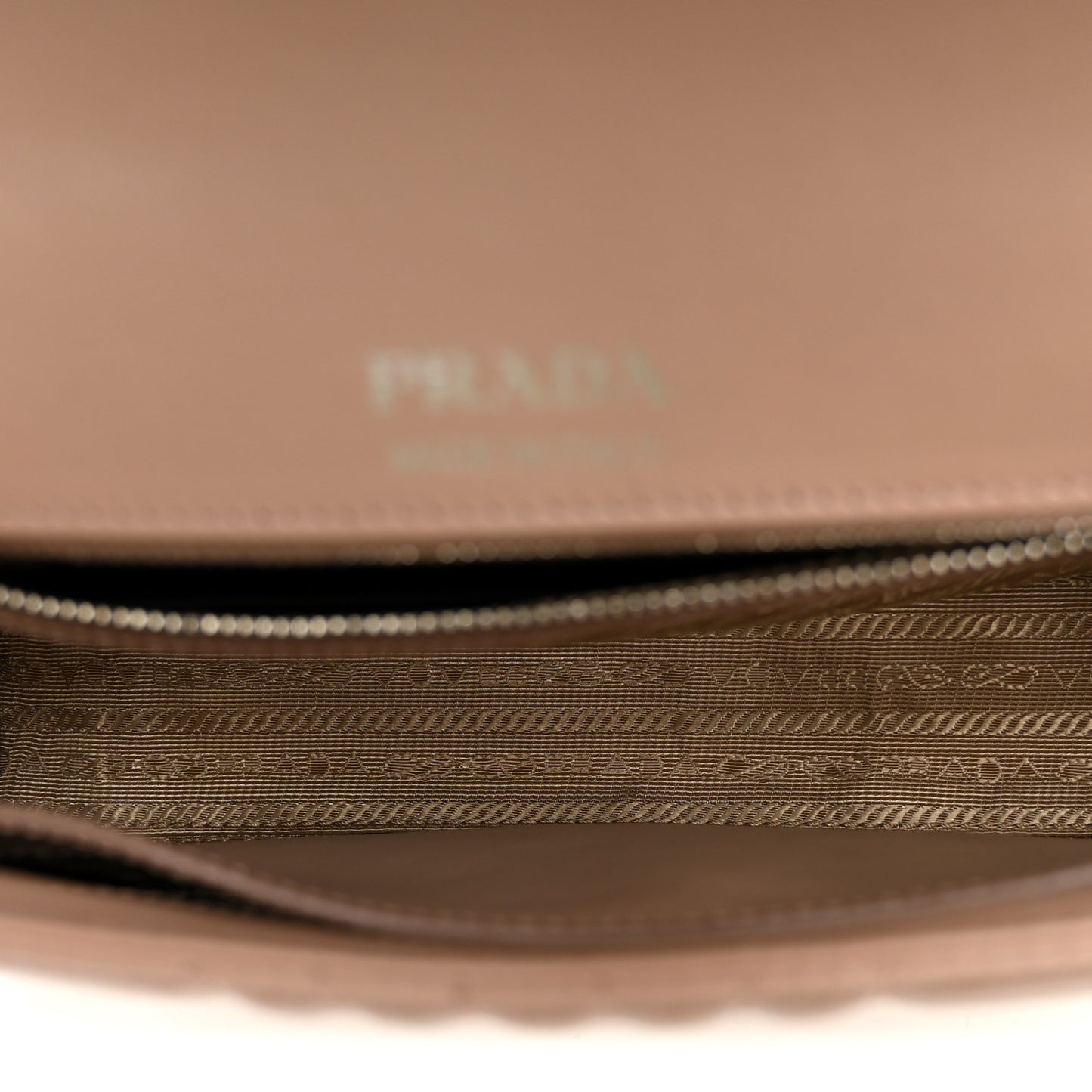 Soft Calfskin Impunture Diagramme Medium Chain Flap Shoulder Bag Cipria