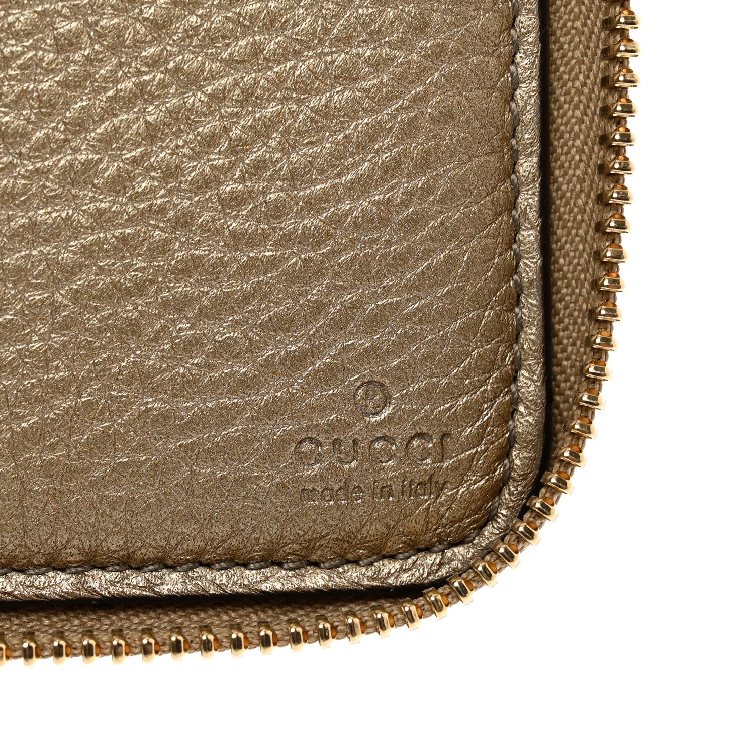 Gucci Metallic Pebbled Calfskin Soho Zip Around Organizer Wallet Golden Beige 7 of 9