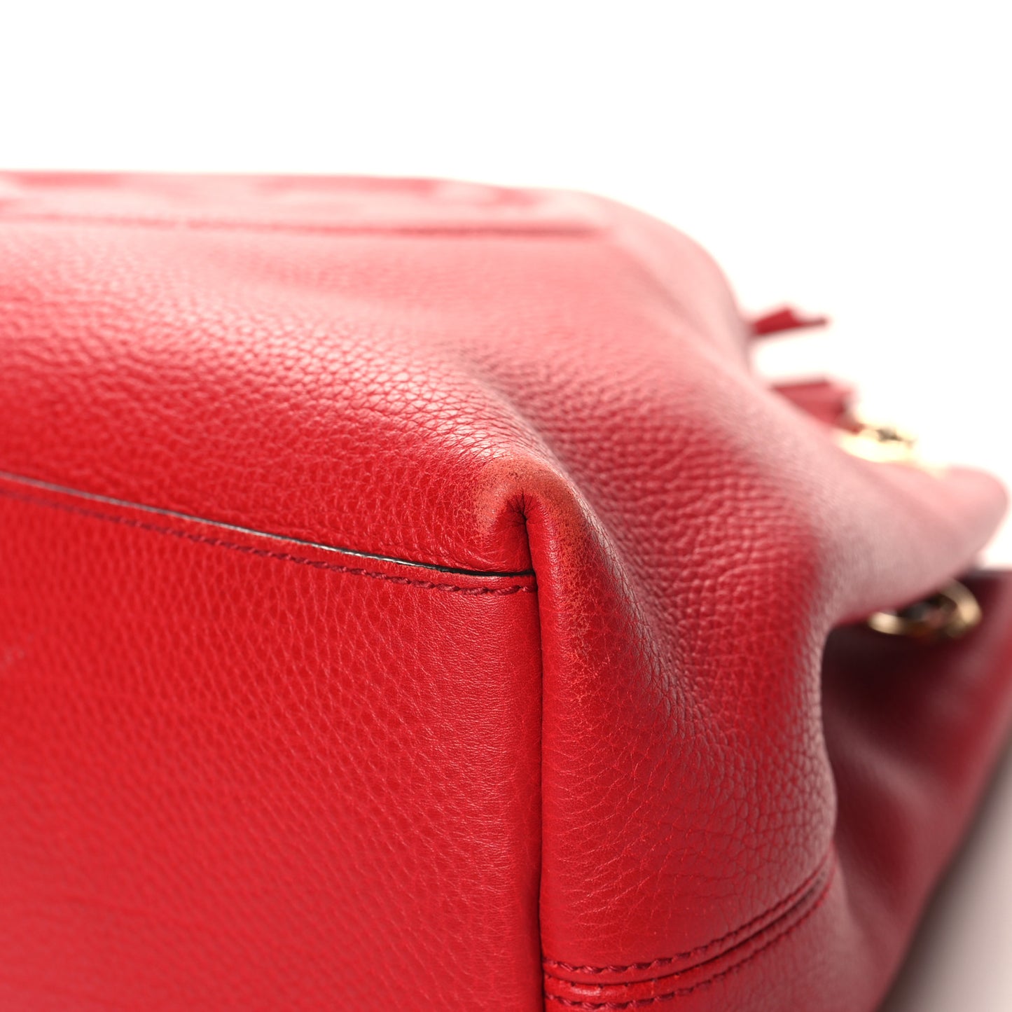 Pebbled Calfskin Medium Soho Chain Shoulder Bag Tabasco Red