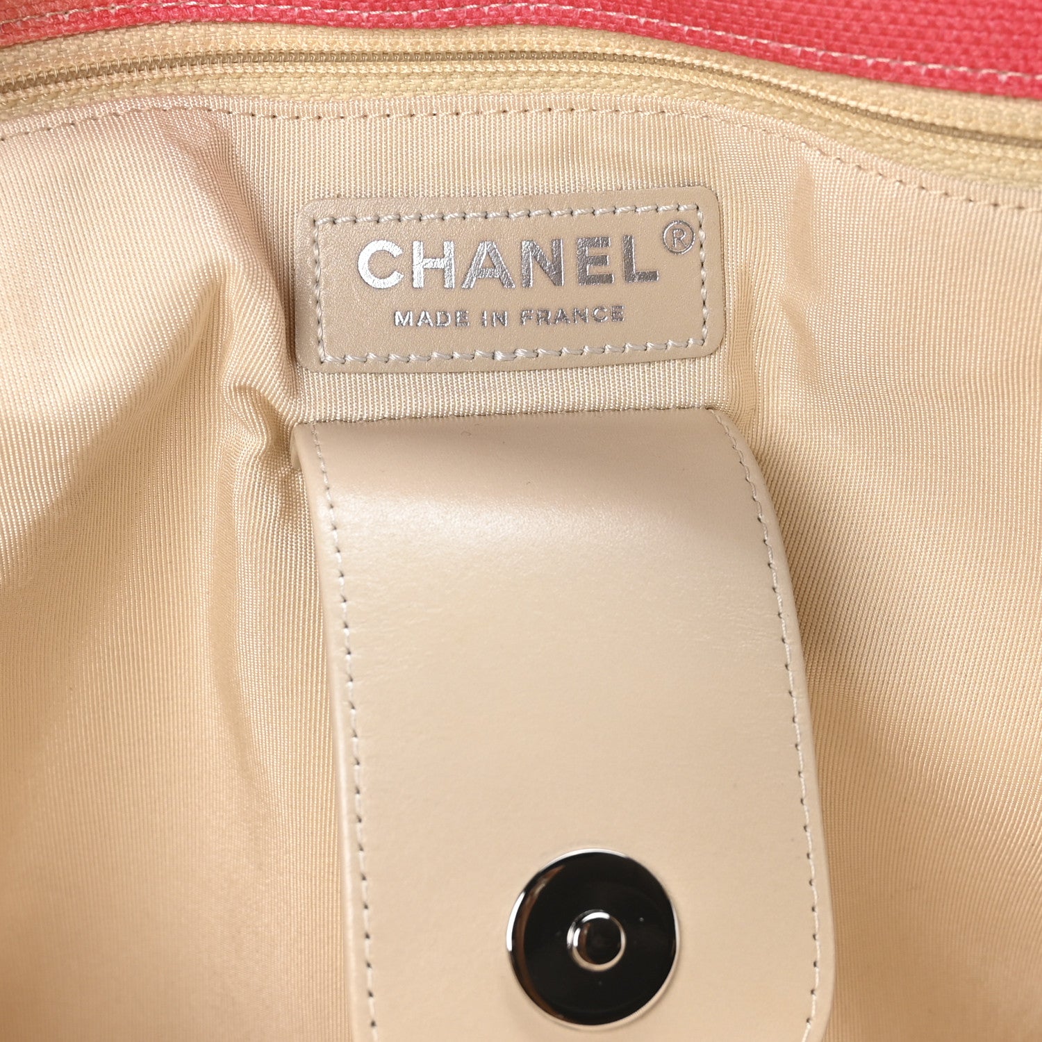 Chanel Printed Canvas Flower Power Messenger Flap 6 of 10