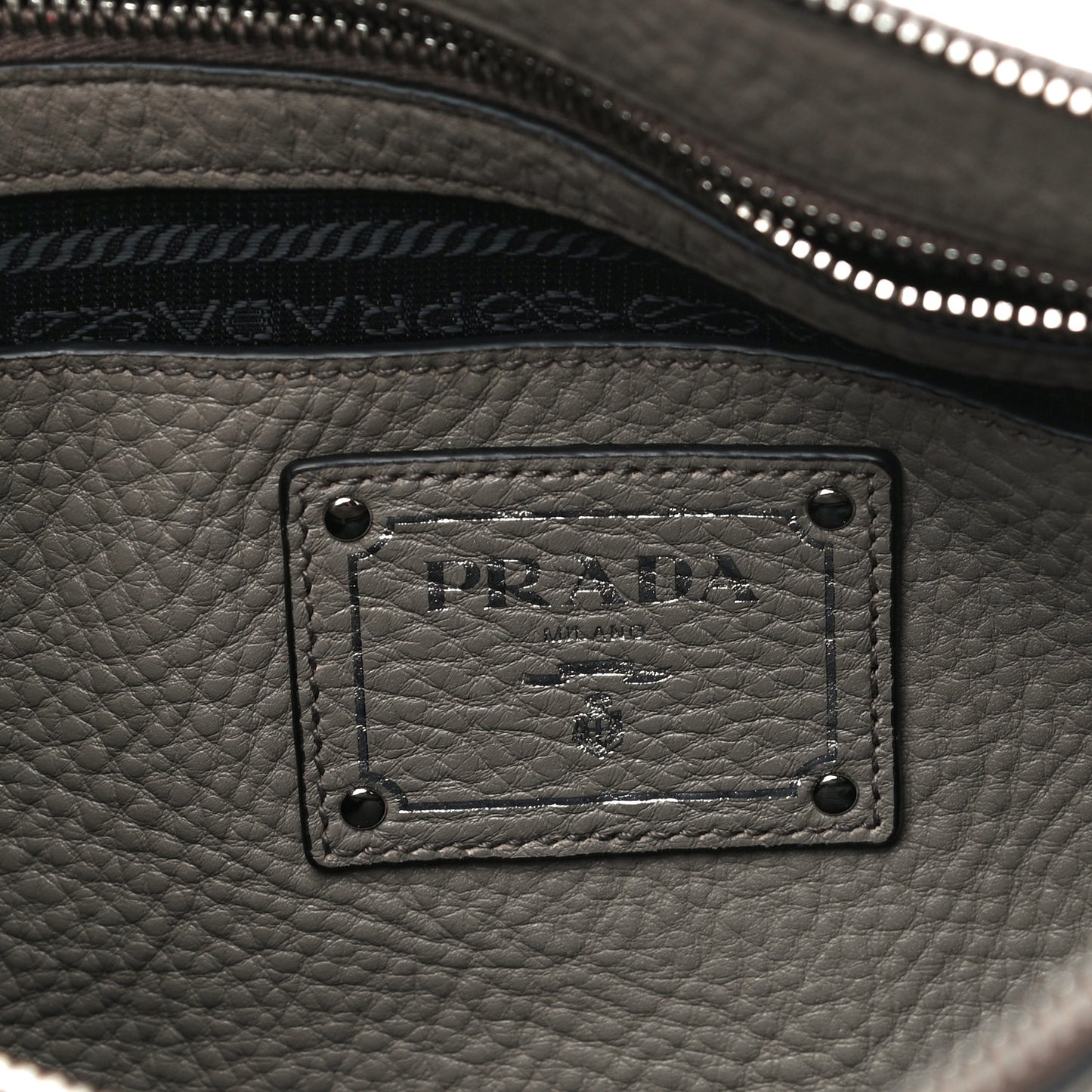 Vitello Daino Crossbody Bag Argilla