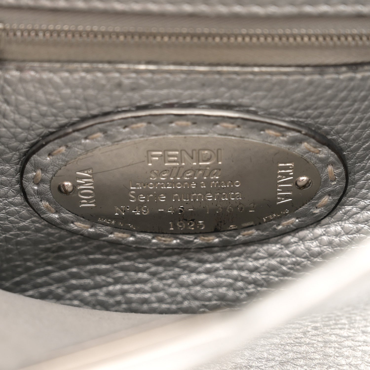 Fendi Cuoio Romano Lux Selleria Mini Peekaboo Iconic Satchel Argento 6 of 15