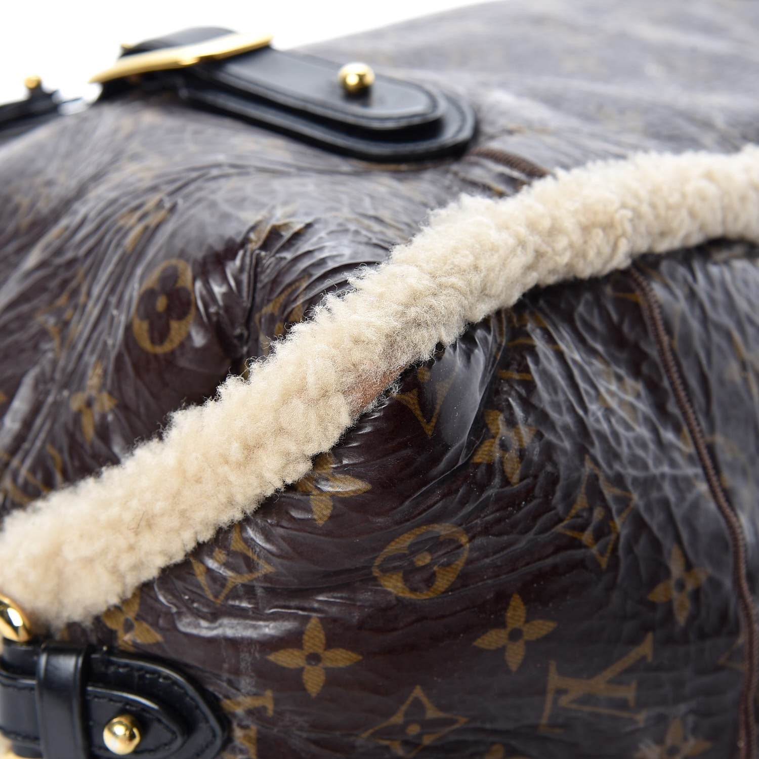 Louis Vuitton Patent Monogram Shearling Sac Thunder 14 of 25