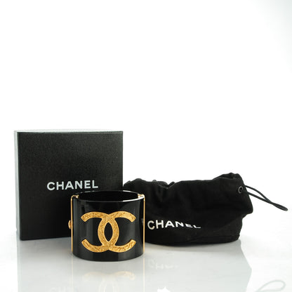 Chanel Resin CC Cuff Black Gold 5 of 5
