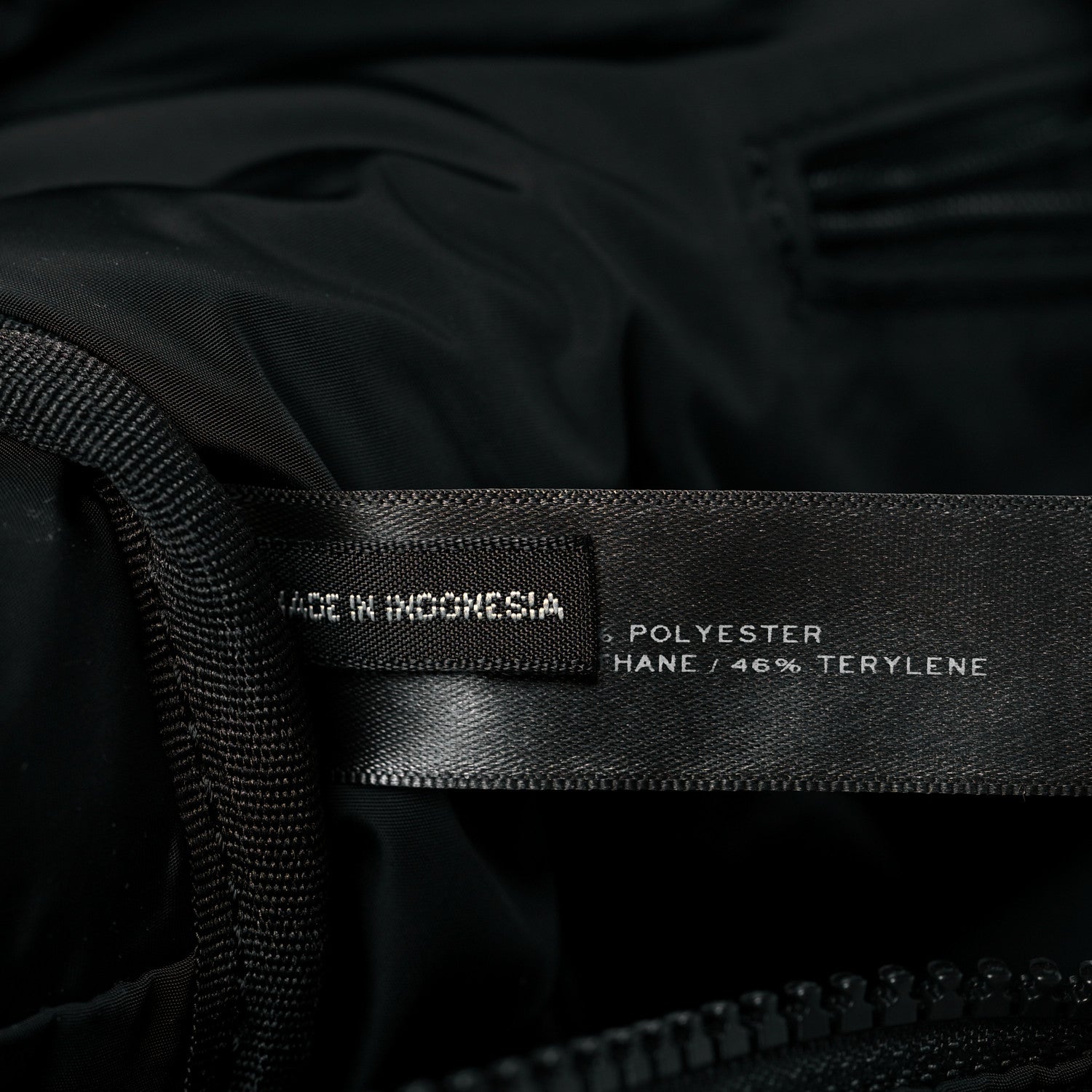 Marc Jacobs Nylon Quilted Medium Weekender Bag Black 7 of 10