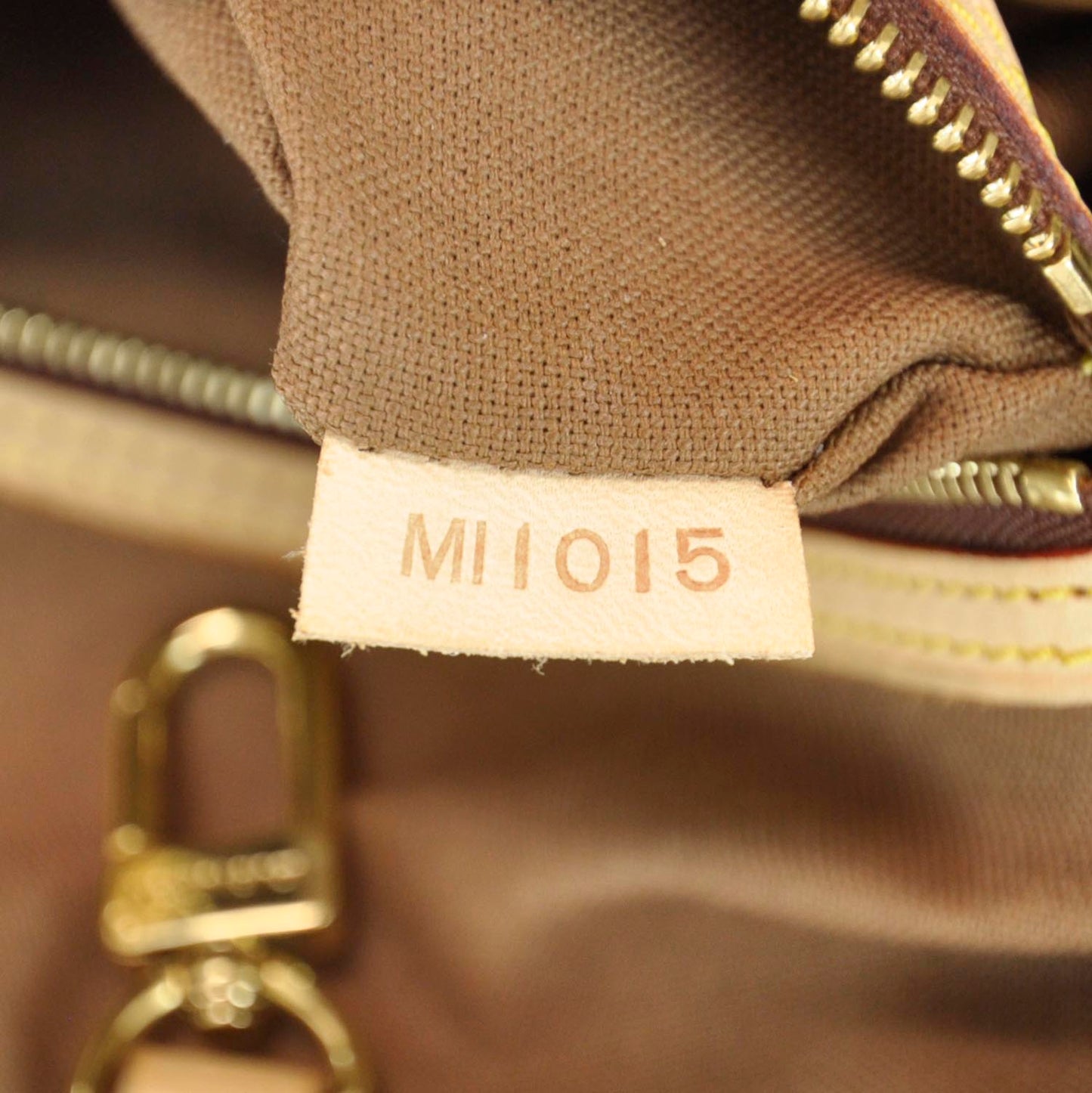 Monogram Batignolles Vertical