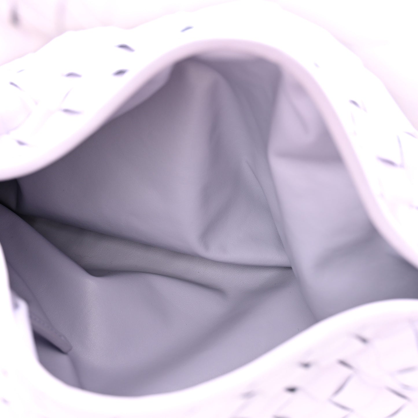 Calfskin Intrecciato Small Hop Oyster Lilac