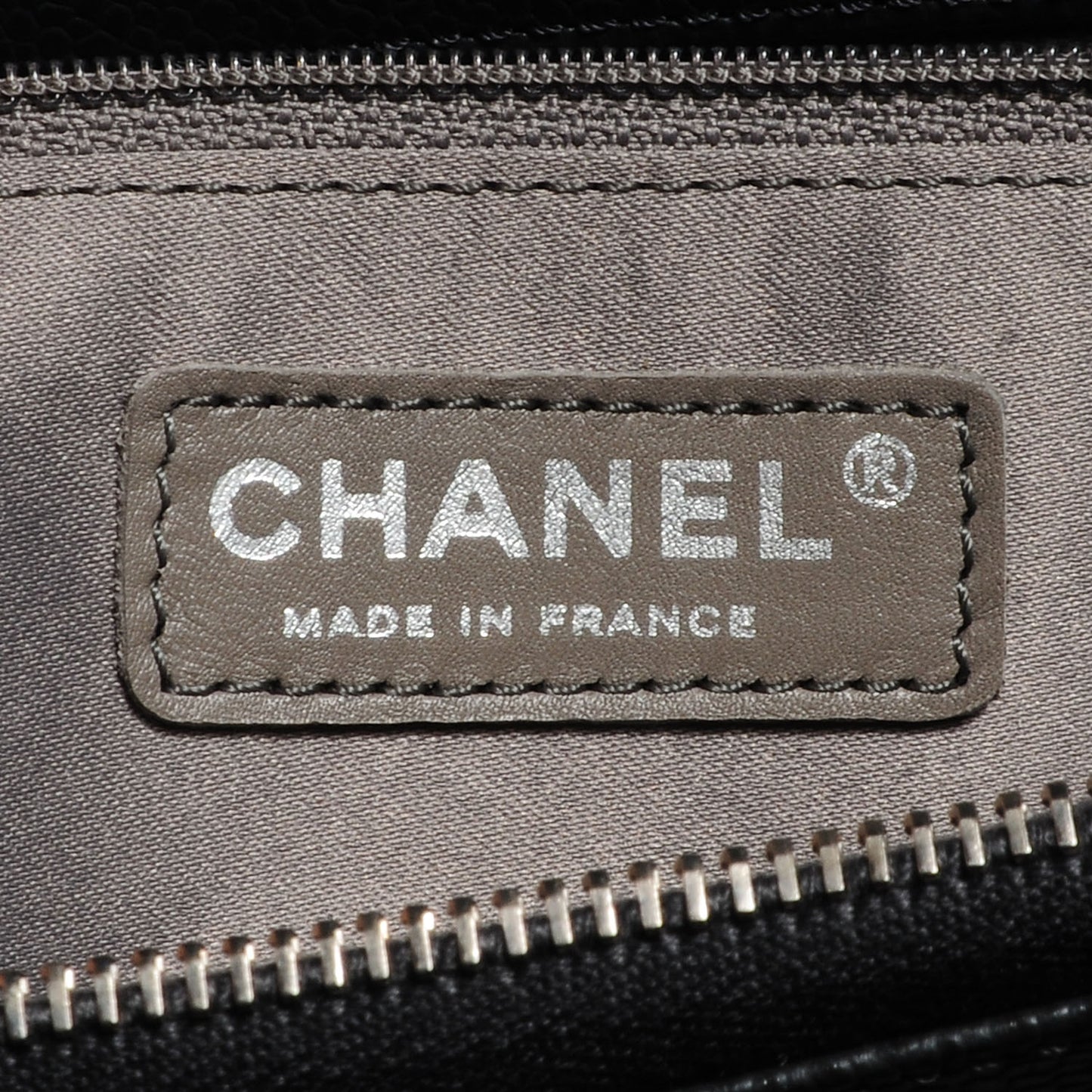 Caviar Grand Shopping Tote GST Dark Grey
