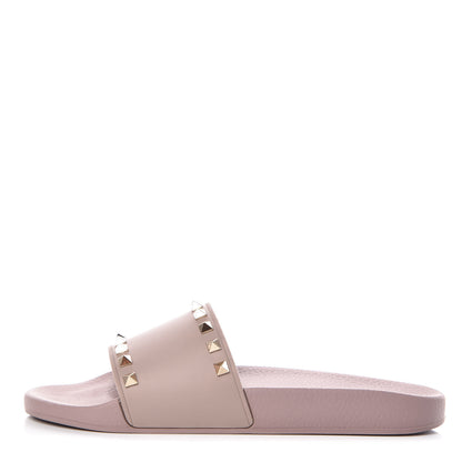 Valentino Garavani Rubber Rockstud Slide Sandals 40 Poudre 1 of 9