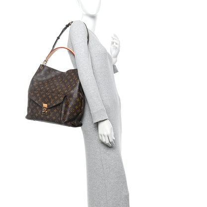 Louis Vuitton Monogram Metis 2 of 10