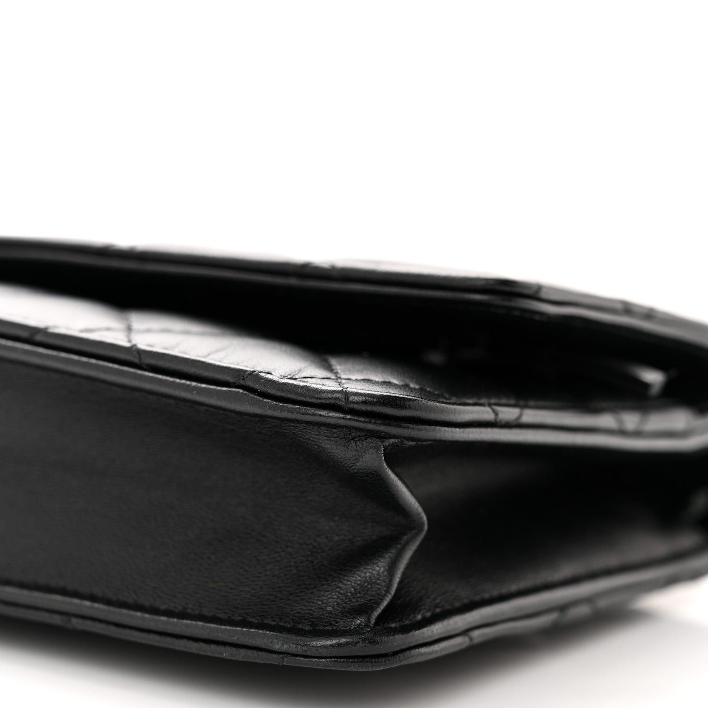Lambskin Quilted Wallet On Chain WOC Black