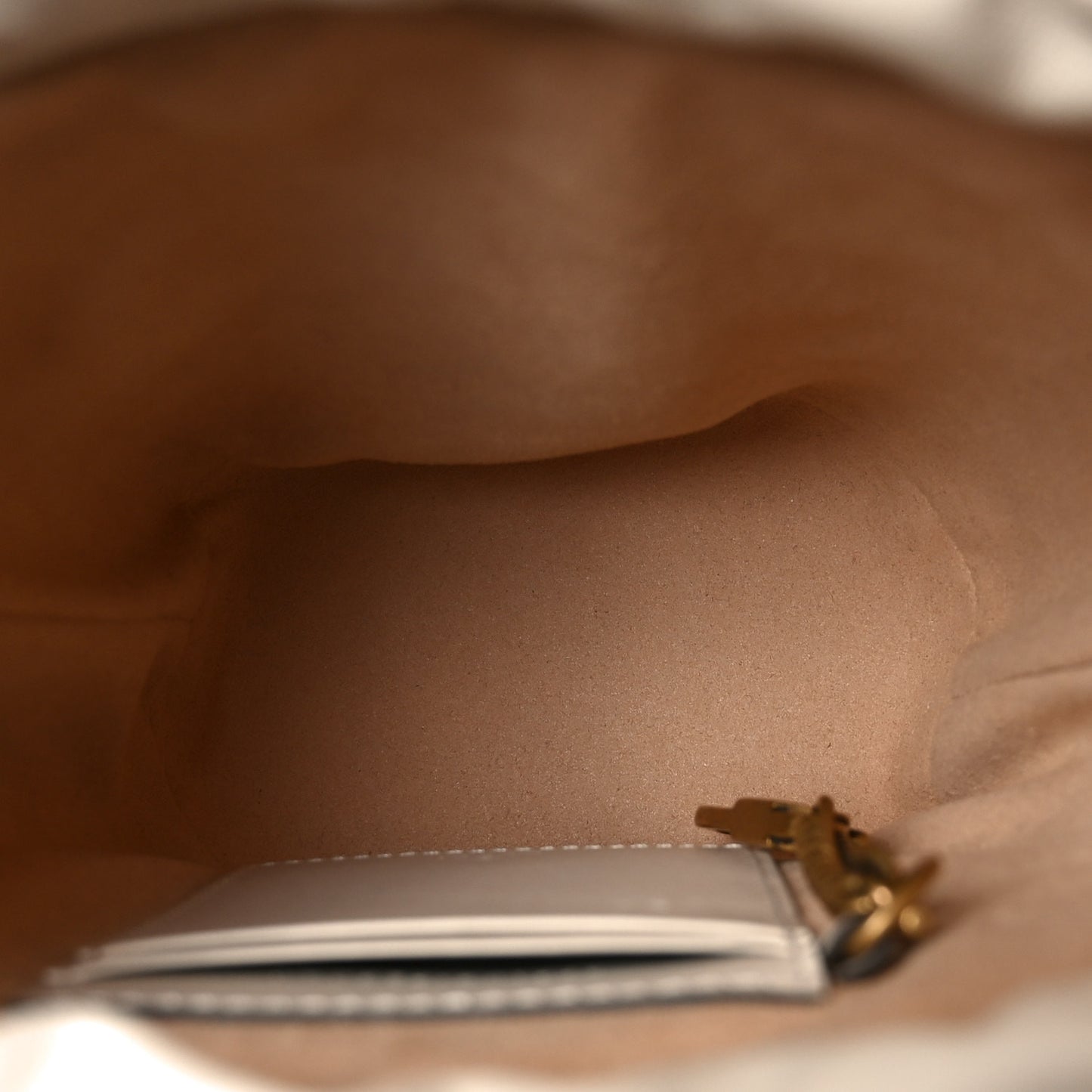 Calfskin Matelasse Mini GG Marmont 2.0 Bucket Bag White