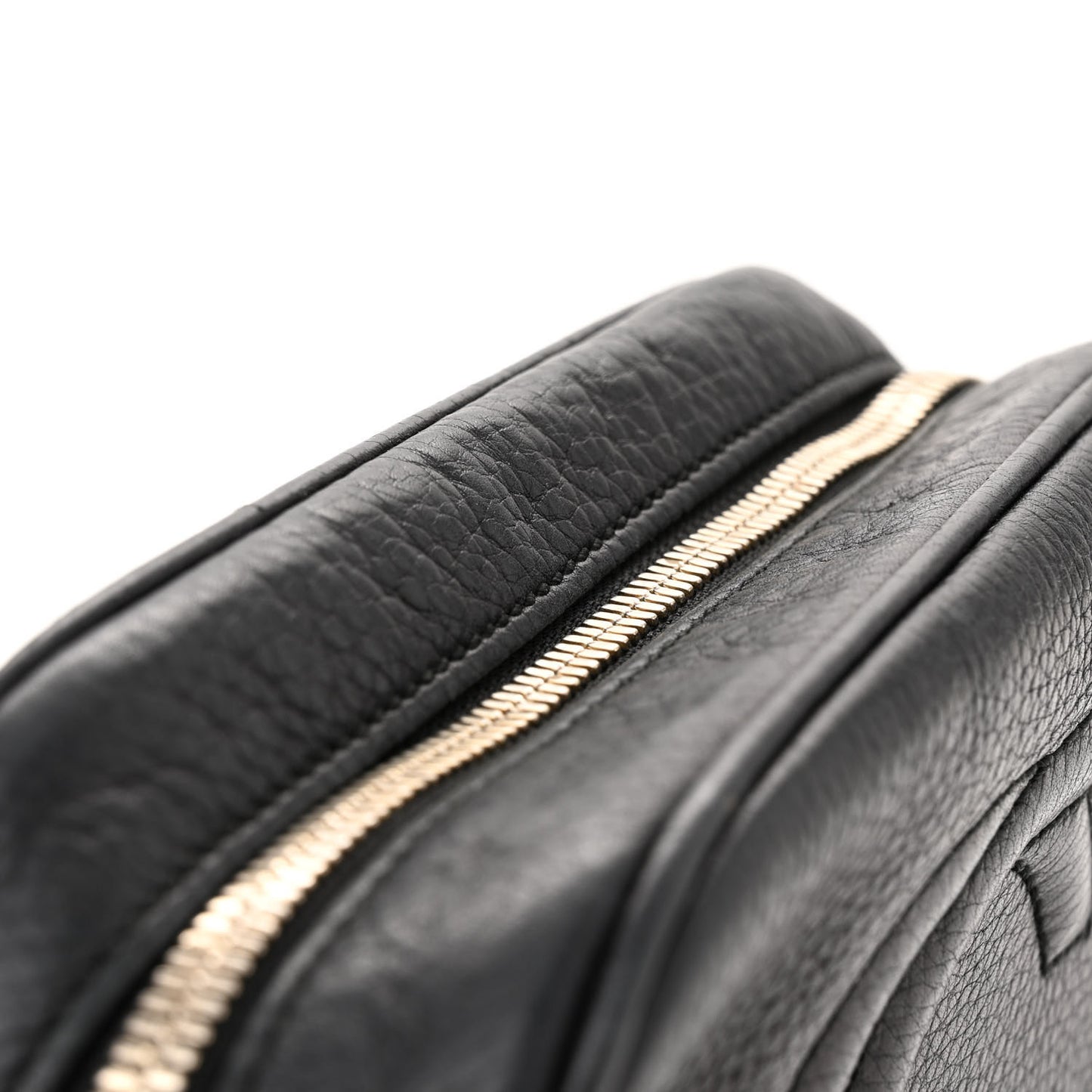 Pebbled Calfskin Small Soho Disco Bag Black