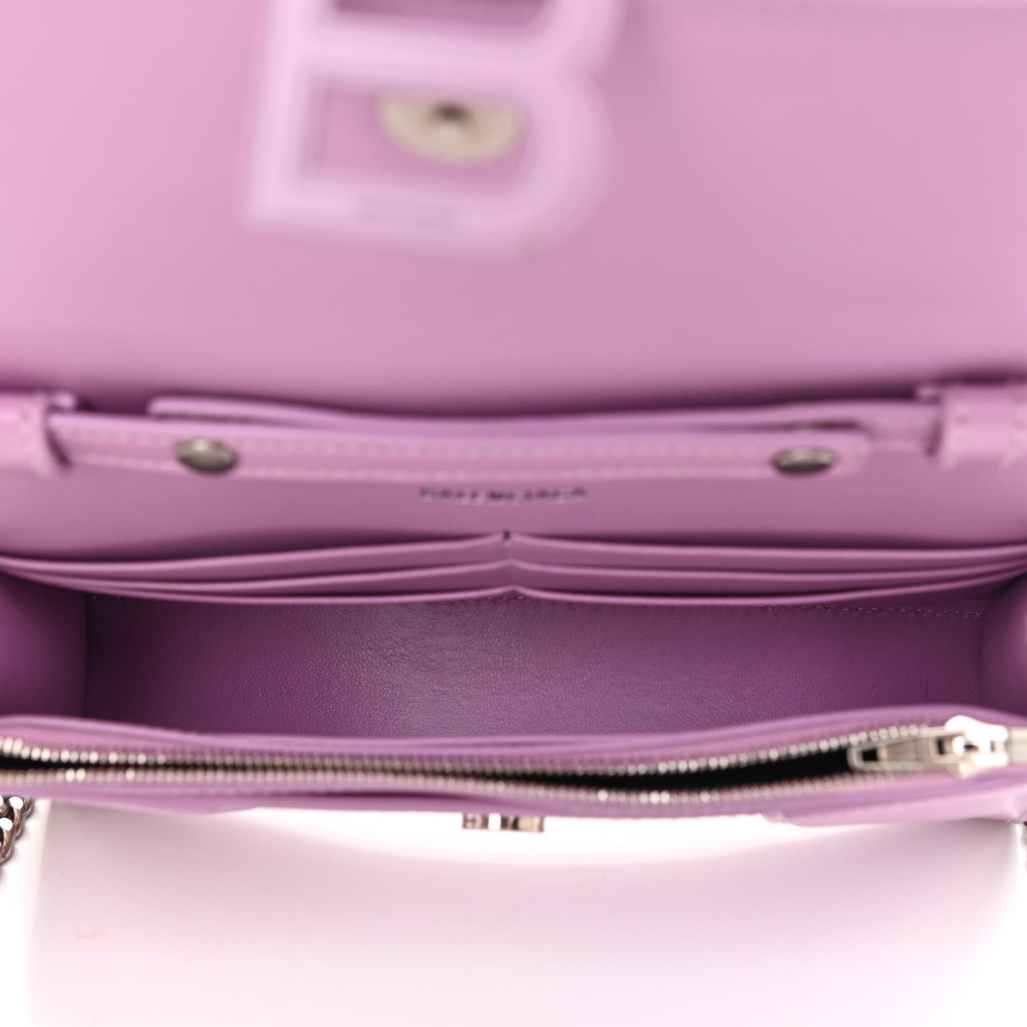 Shiny Box Calfskin Tonal B Hourglass Chain Bag Liliac