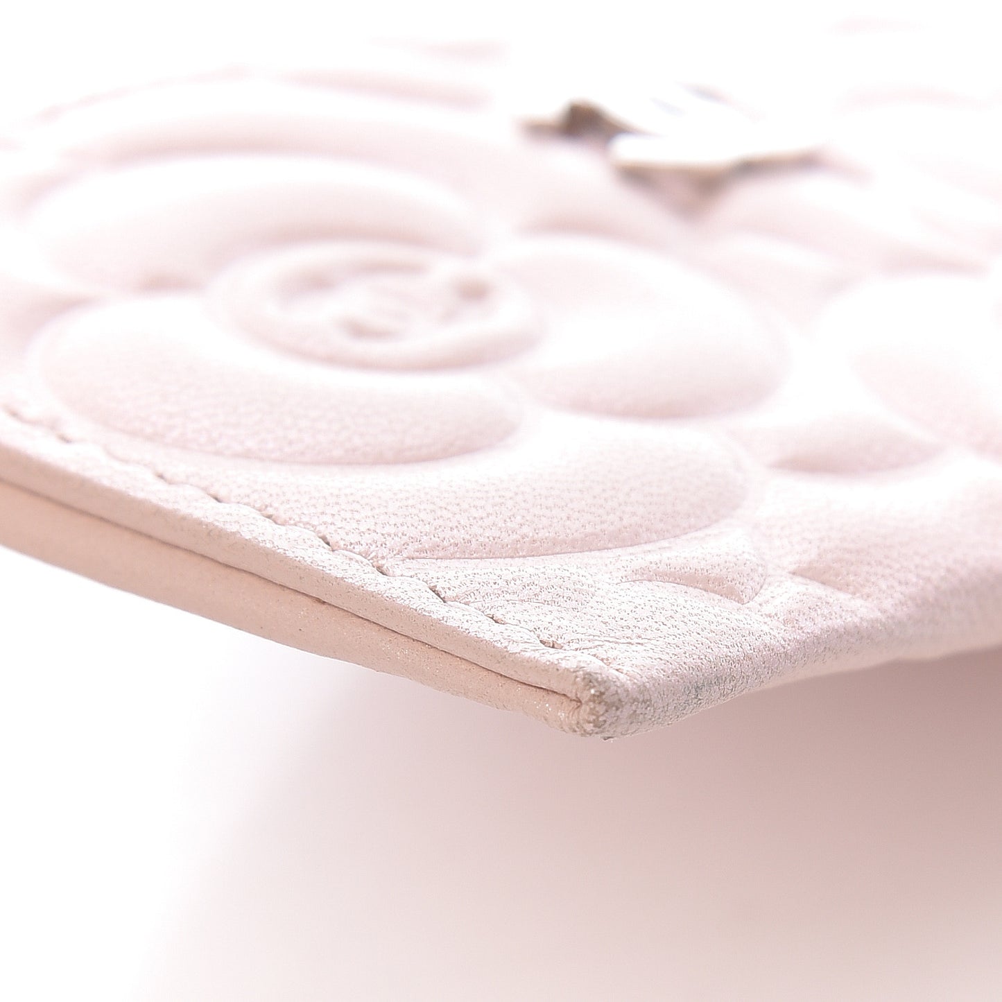Lambskin Camellia Embossed Card Holder Nude