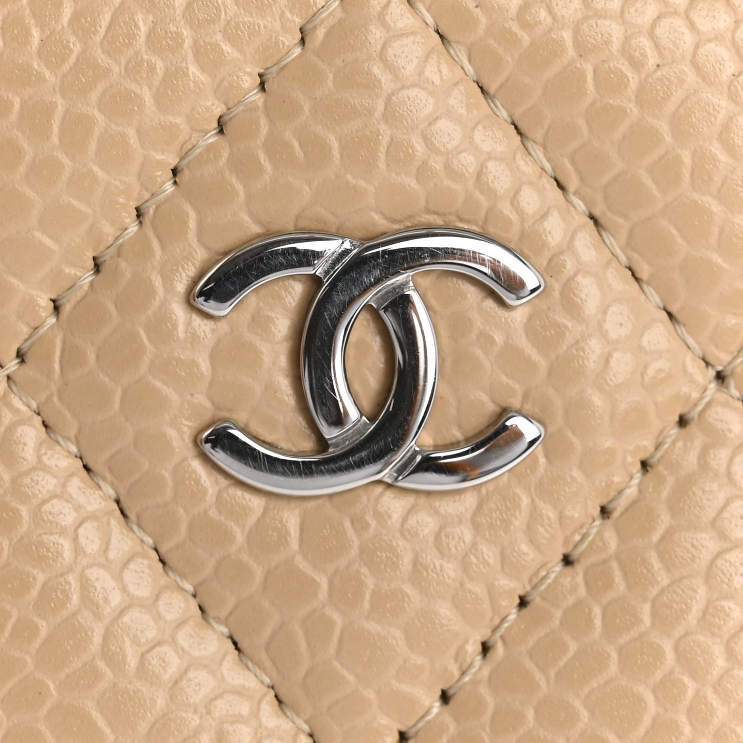 Caviar Quilted Card Holder Beige