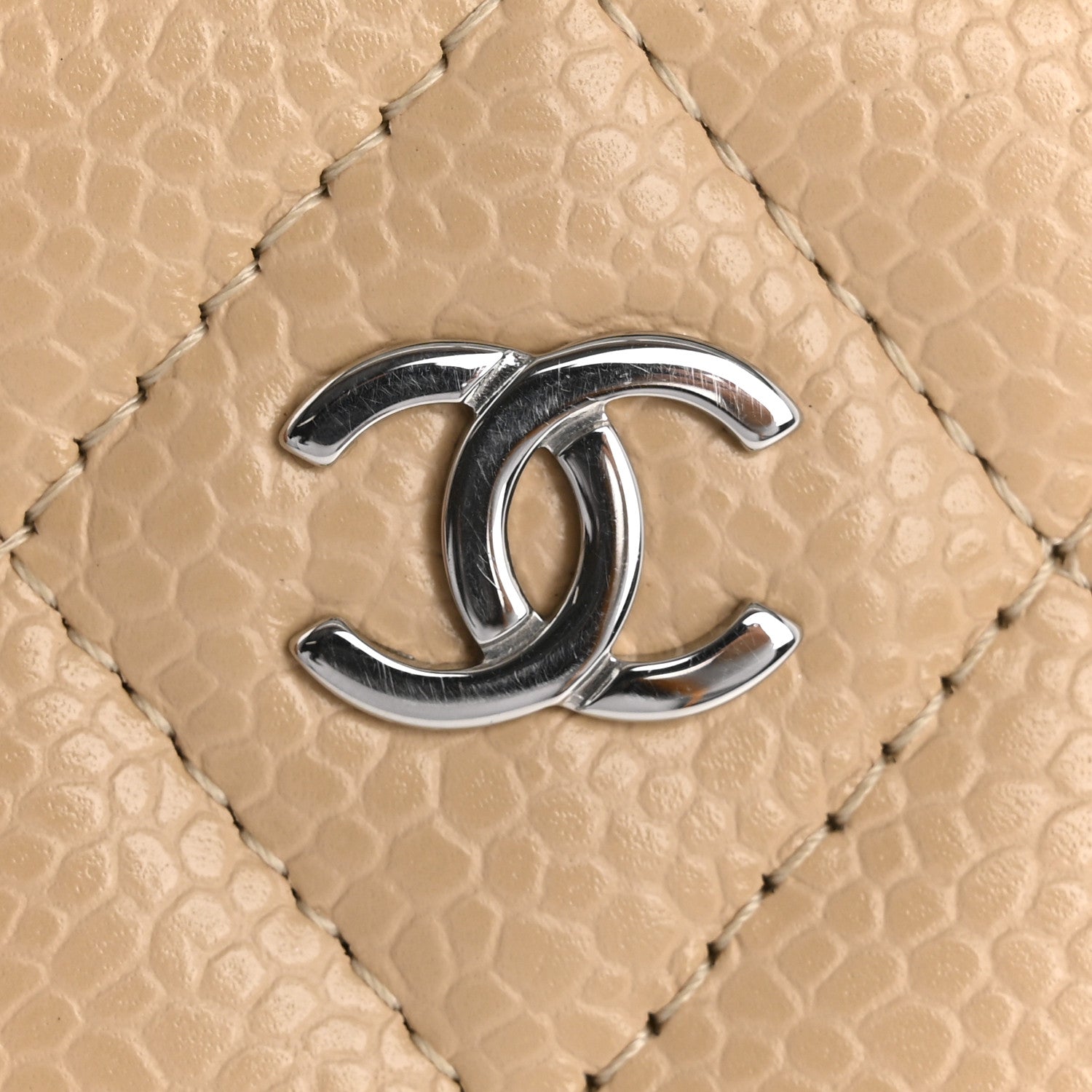 Chanel Caviar Quilted Card Holder Beige 9 of 10