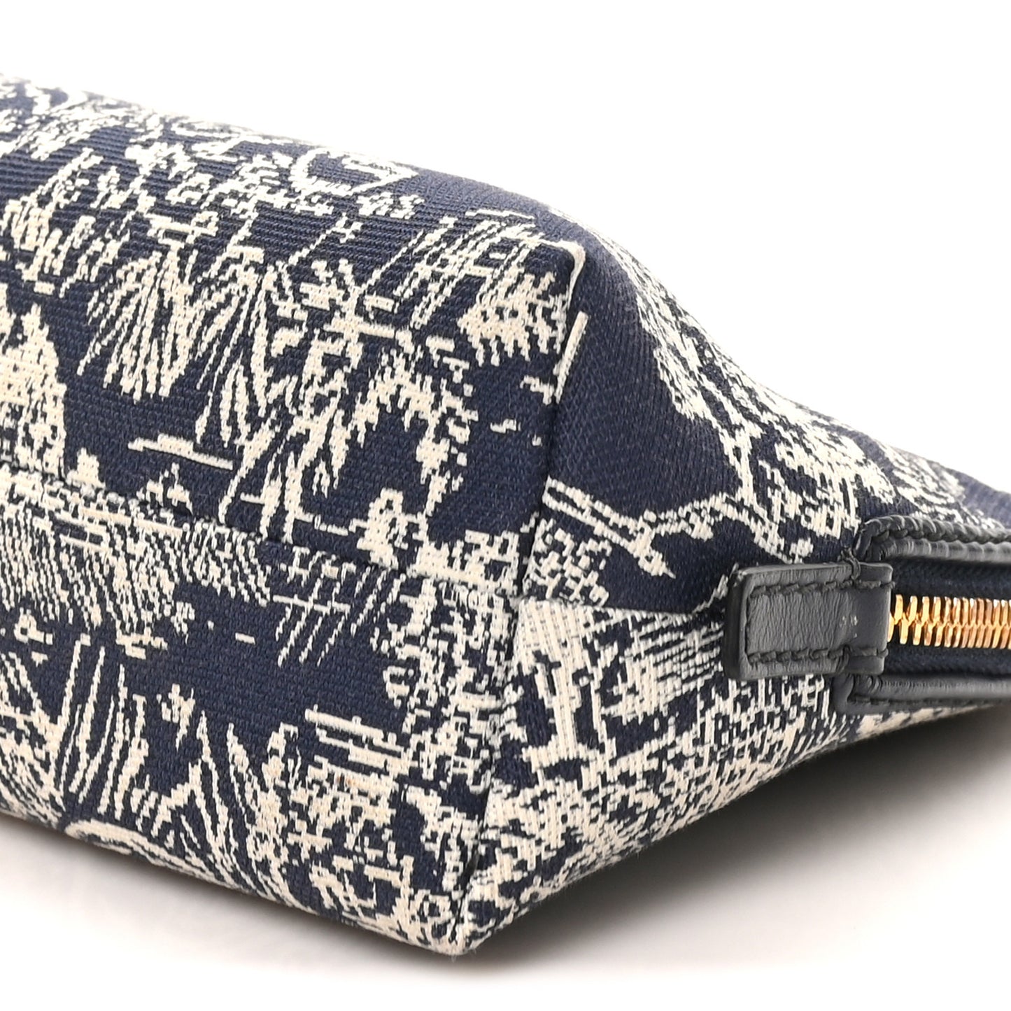 Embroidered Toile De Jouy 30 Montaigne Cosmetic Pouch Blue