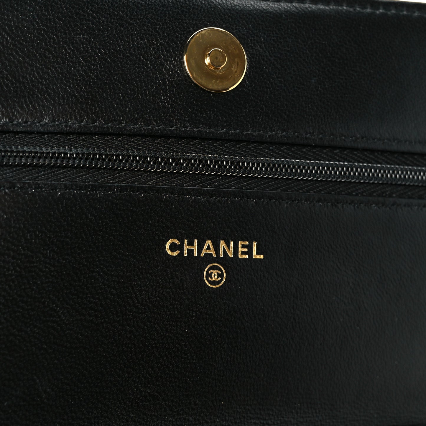 Lambskin Quilted Wallet On Chain WOC Black