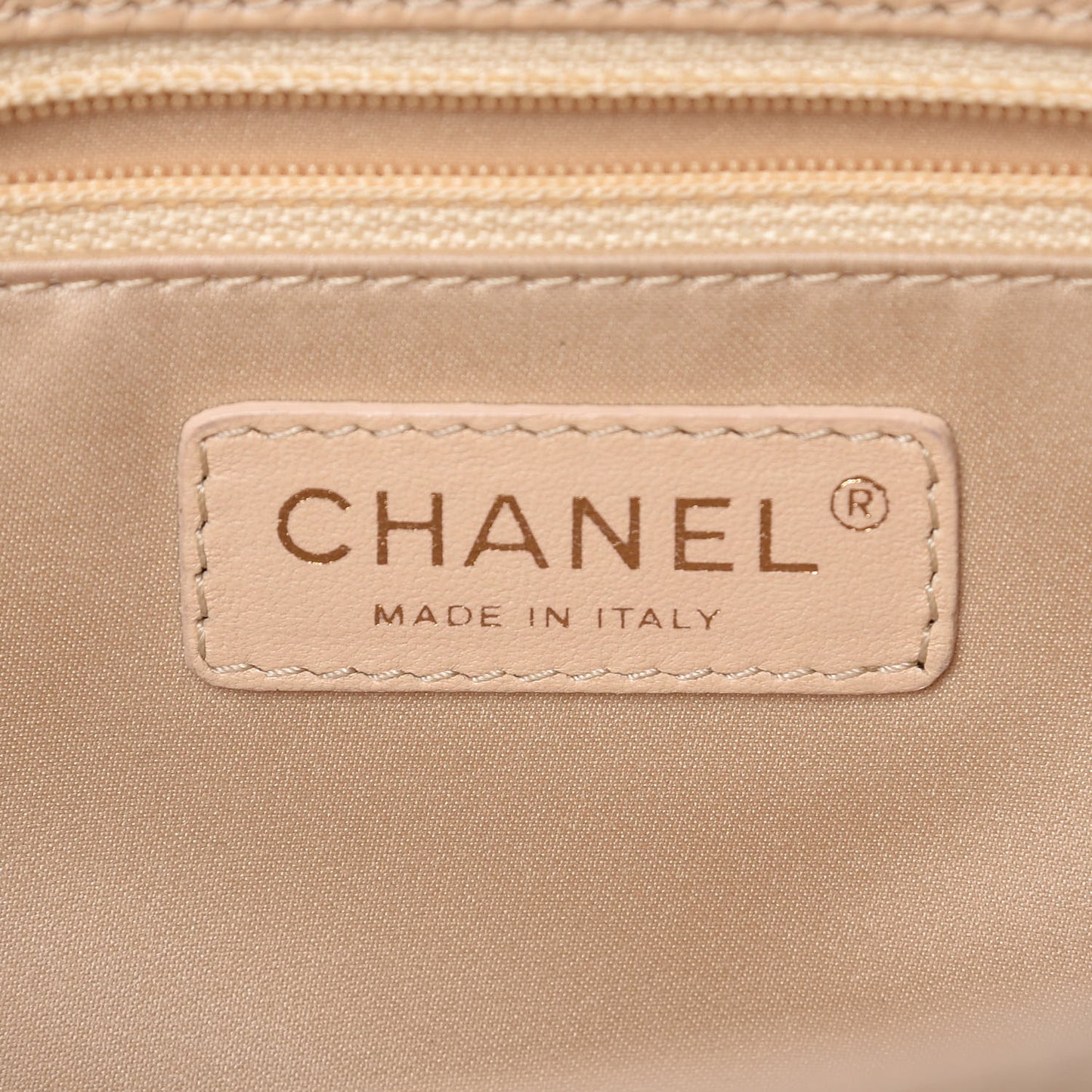Caviar Quilted Grand Shopping Tote GST Beige Clair