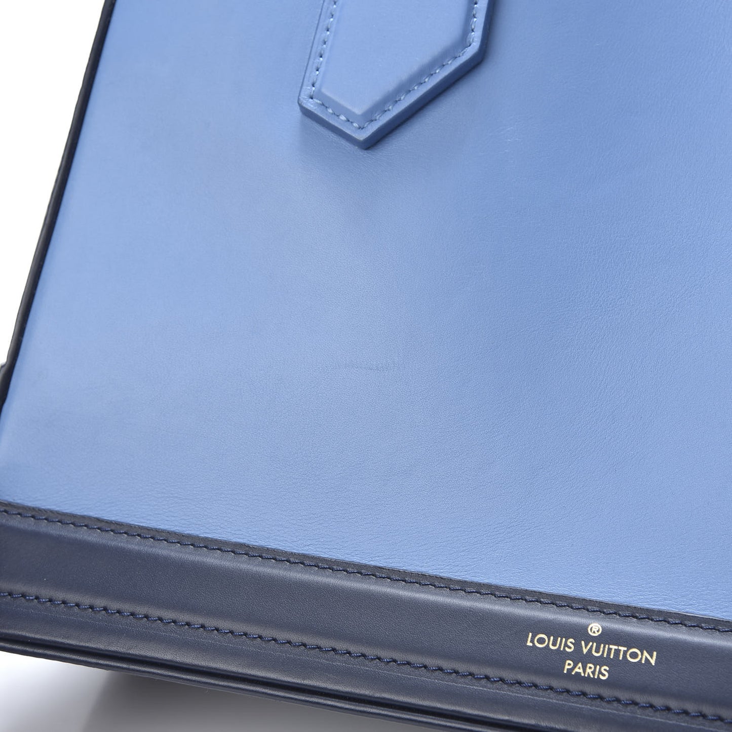 Box Calfskin Dora MM Tote Bleuet