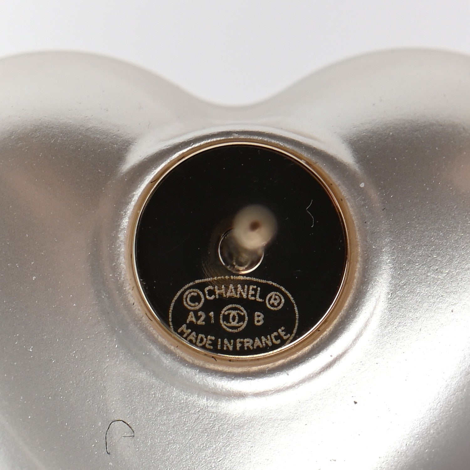 Chanel Pearl Crystal CC Heart Earrings Gold 4 of 4