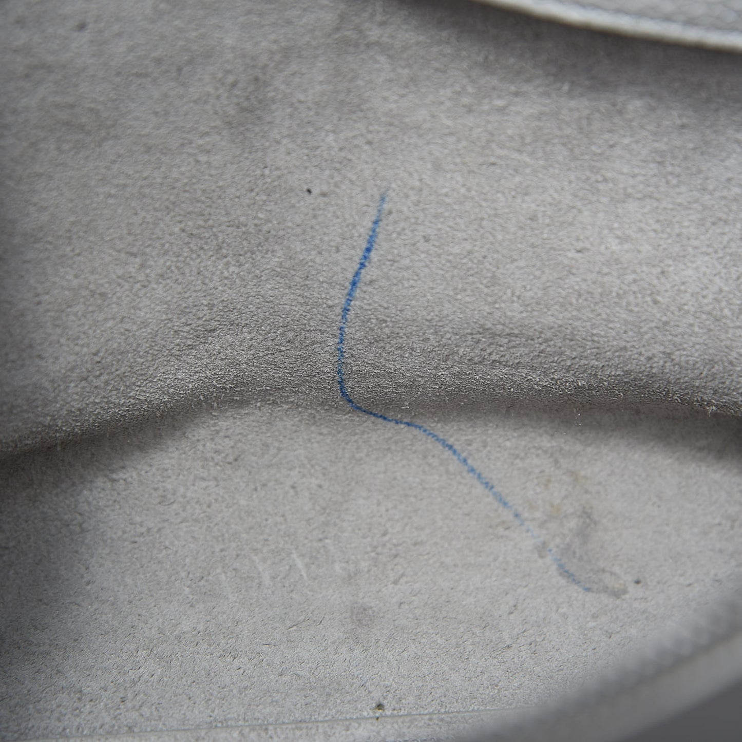 Grained Calfskin Small Supple Sac De Jour Grey