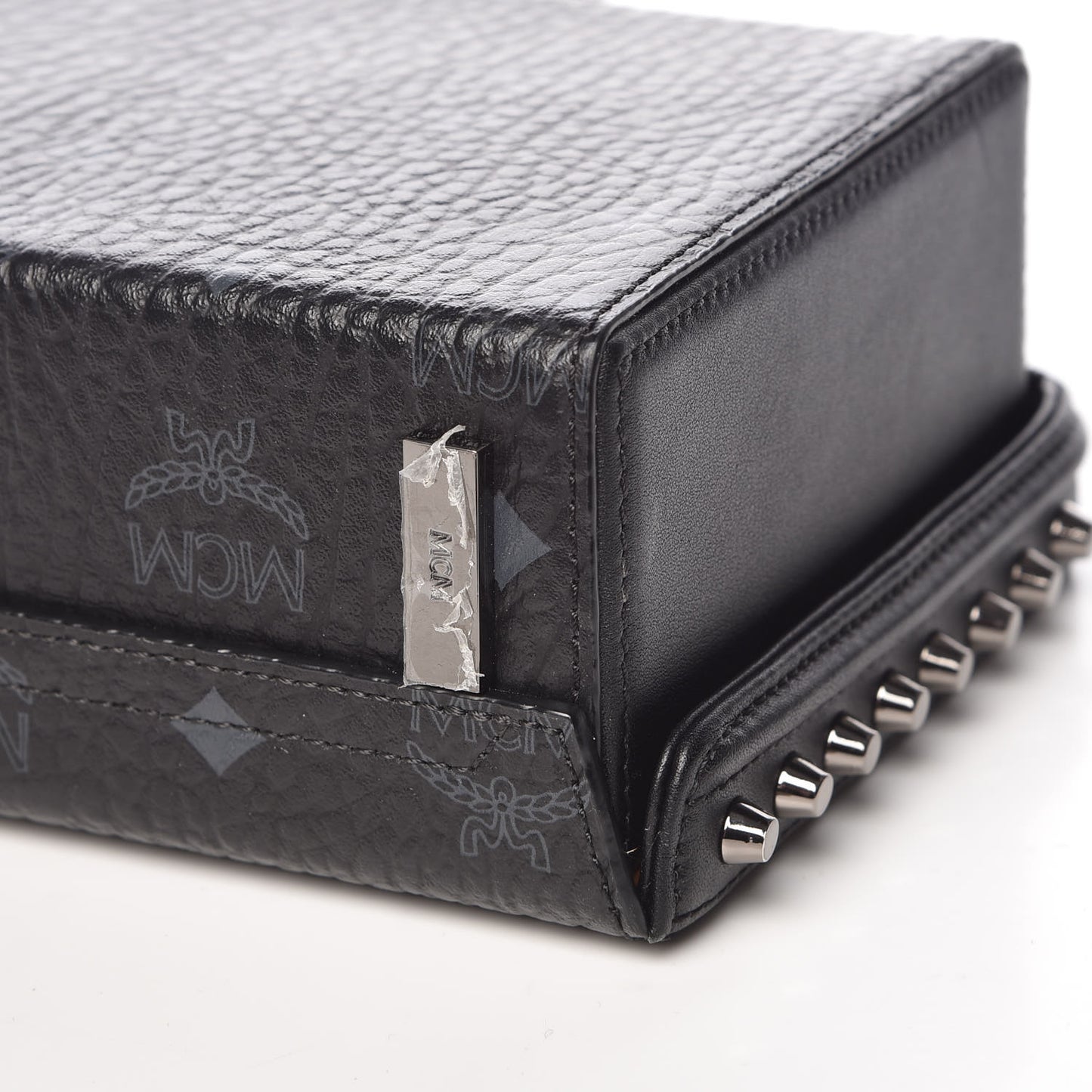 Visetos Small Berlin Crossbody Black