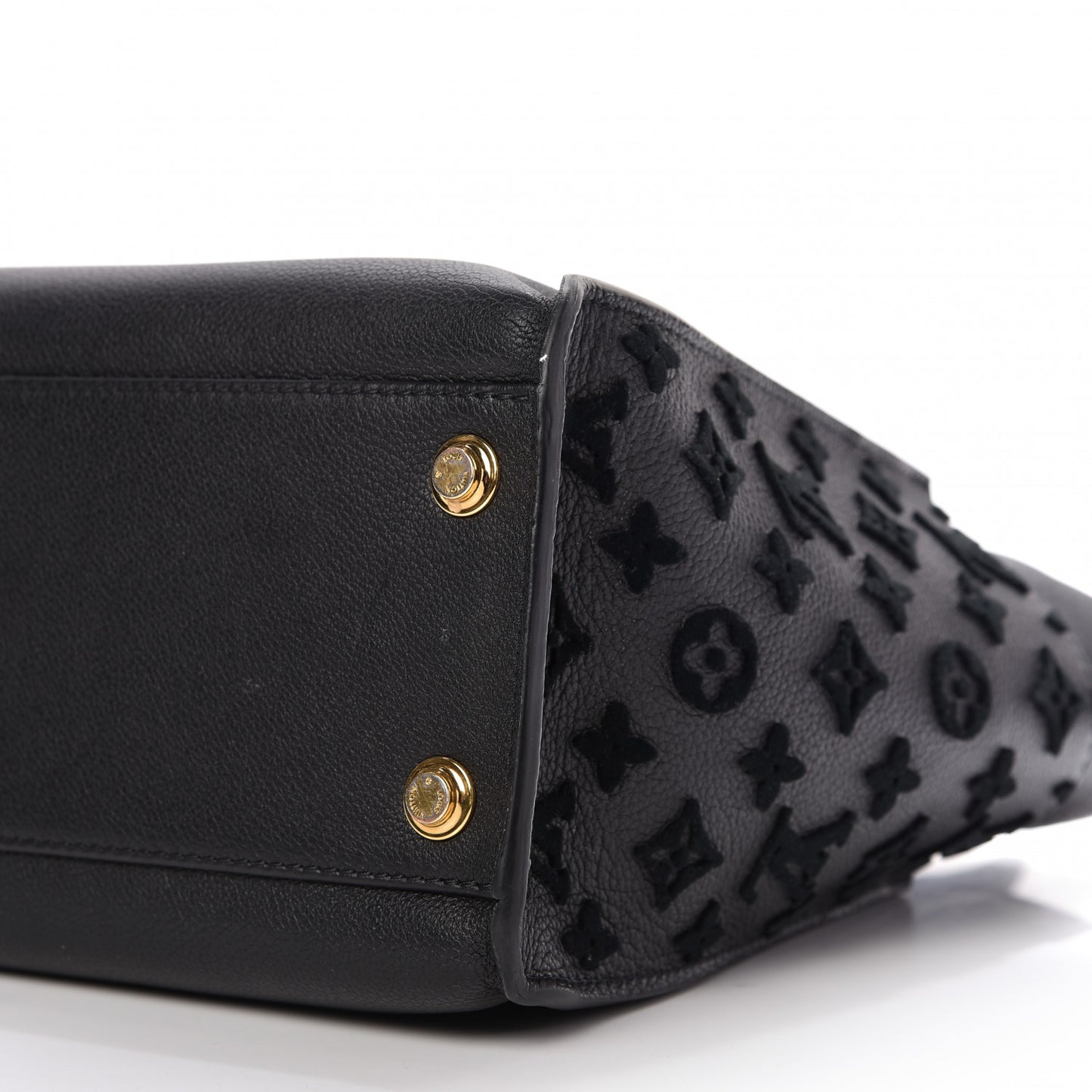 Calfskin Monogram Tufting On My Side Black