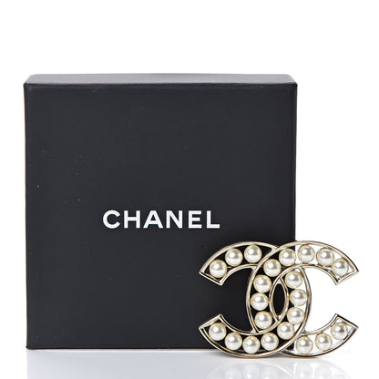 Chanel Pearl CC Brooch Light Gold 5 of 5