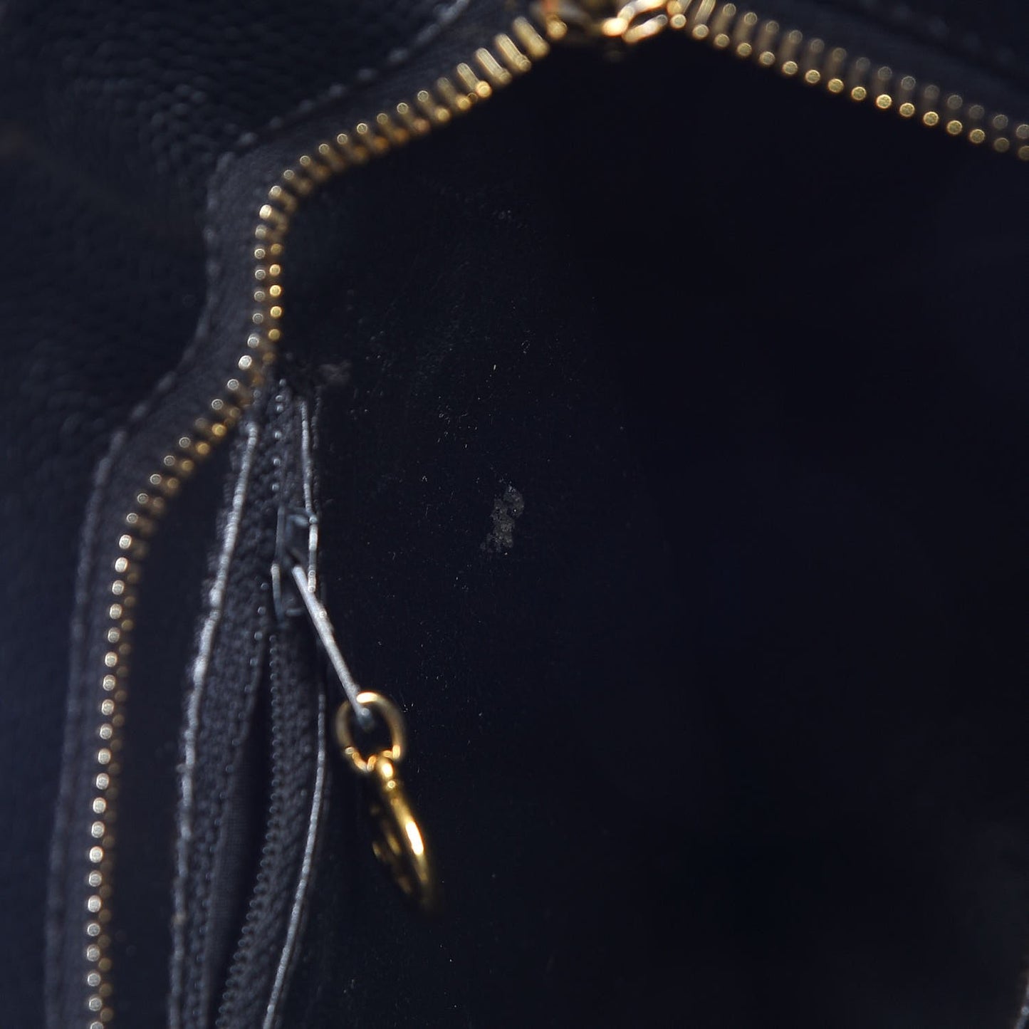 Caviar Quilted Medallion Tote Black