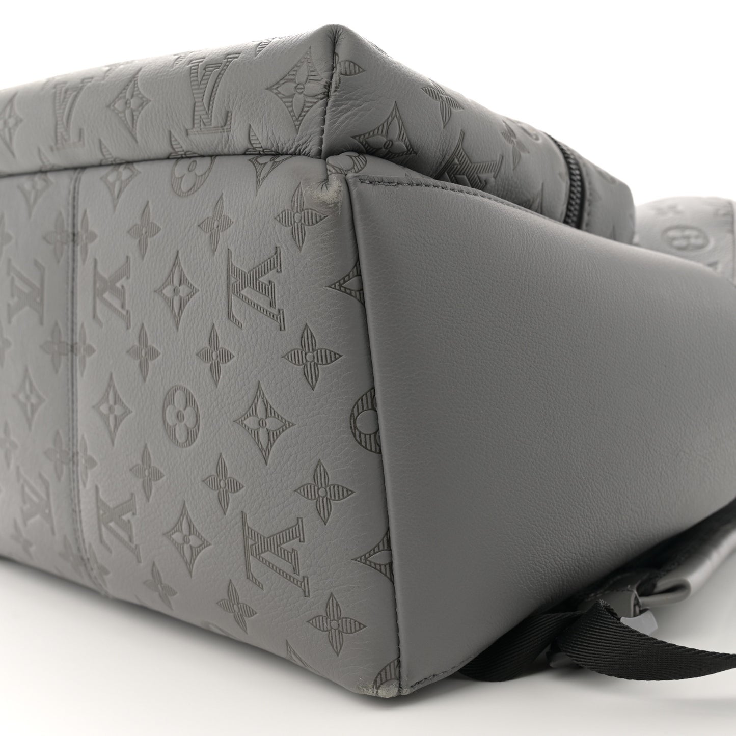 Calfskin Monogram Shadow Discovery Backpack Anthracite Gray