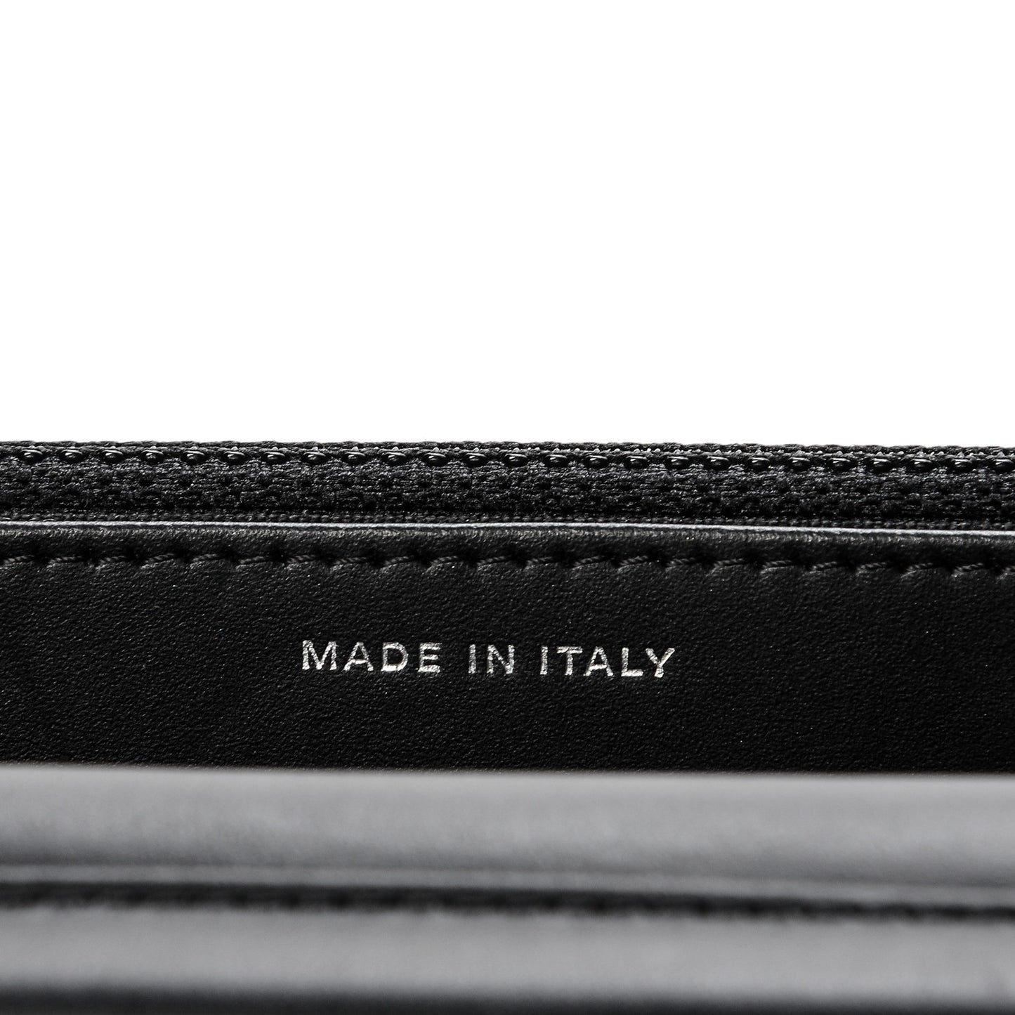 Patent Quilted Wallet On Chain WOC Black