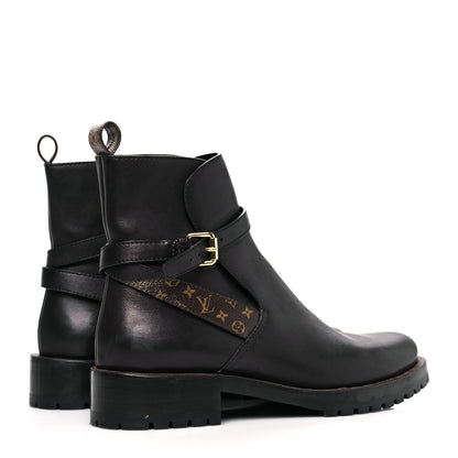 Louis Vuitton Calfskin Monogram Discovery Flat Ankle Boots 38.5 Black 4 of 8