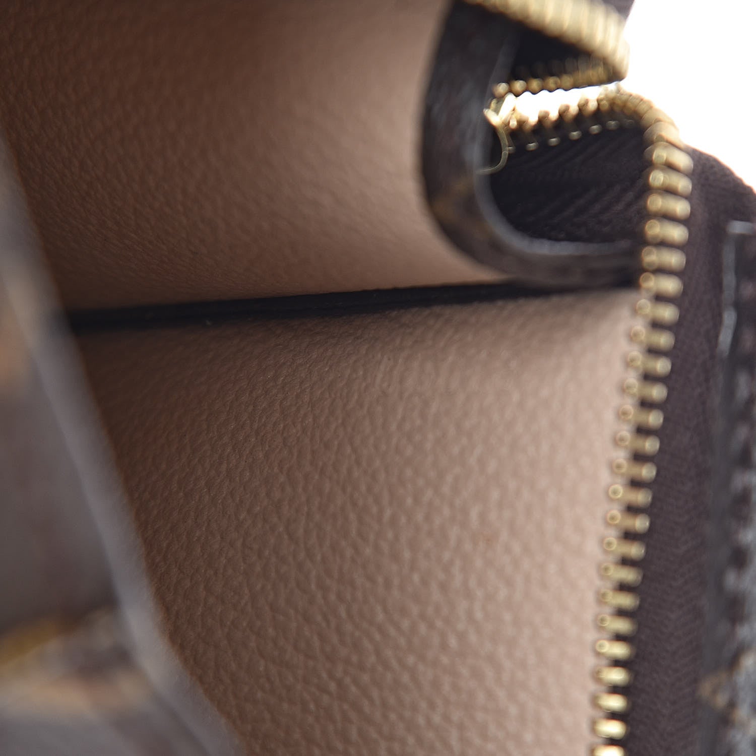 Louis Vuitton Monogram Toiletry Pouch 15 7 of 8
