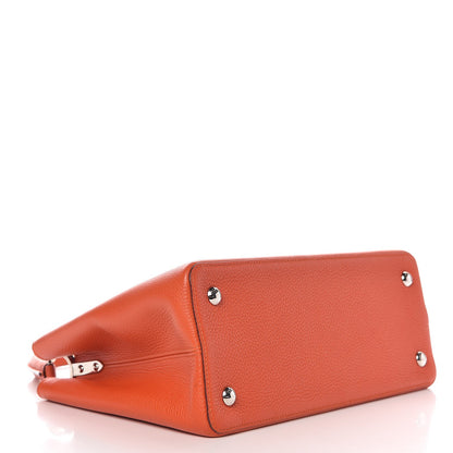 Louis Vuitton Taurillon Capucines MM Clementine 4 of 10