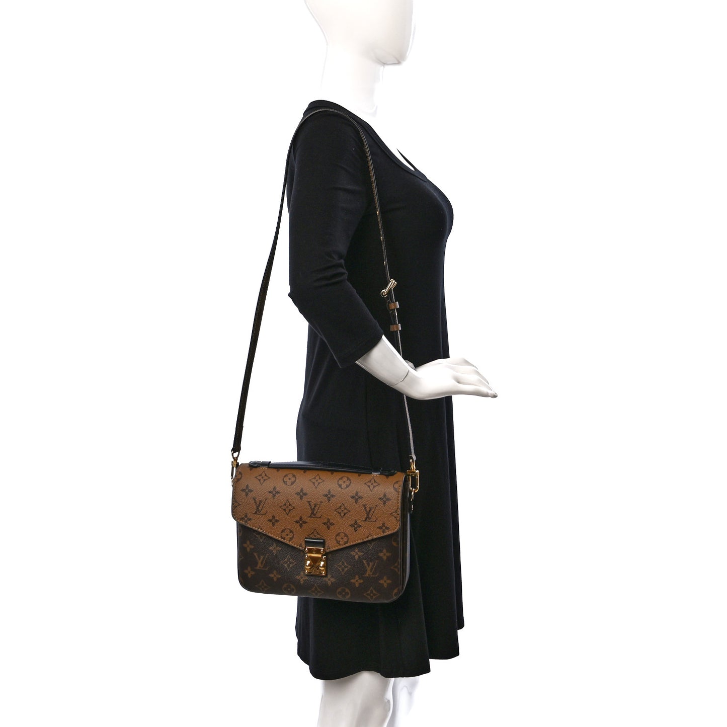 Reverse Monogram Pochette Metis