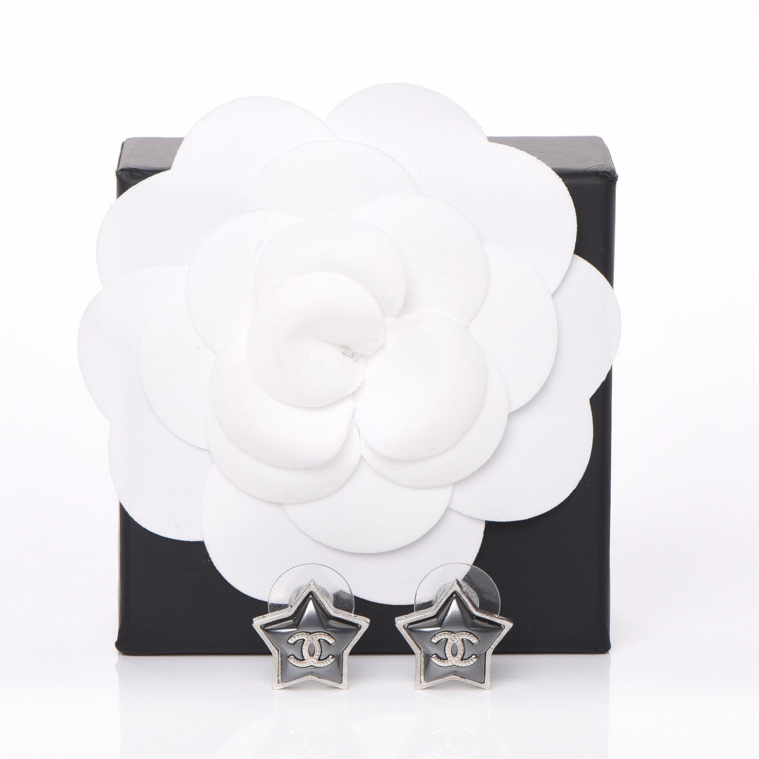 Chanel Resin Metal CC Star Earrings Silver 5 of 5